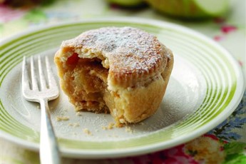 Bramley apple pie