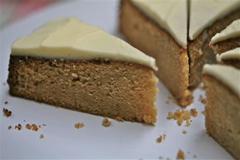 Honey cake with buttercream
