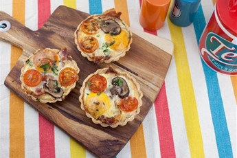 Little breakfast pies