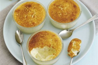 Fluffy lime puddings