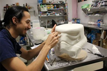Making the fondant head of the stormtrooper