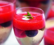 White wine jelly with fruits of the forest recipe
